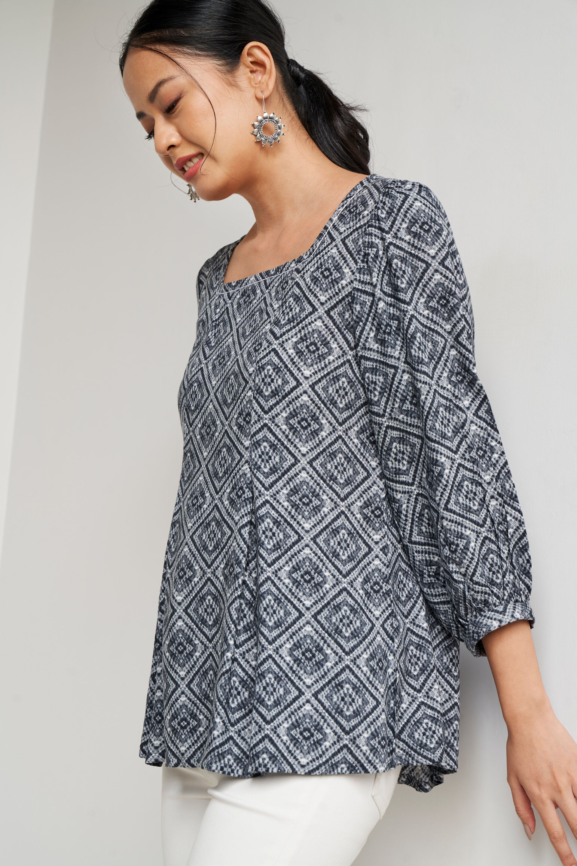 Black Geometric Flared Top, Black, image 5